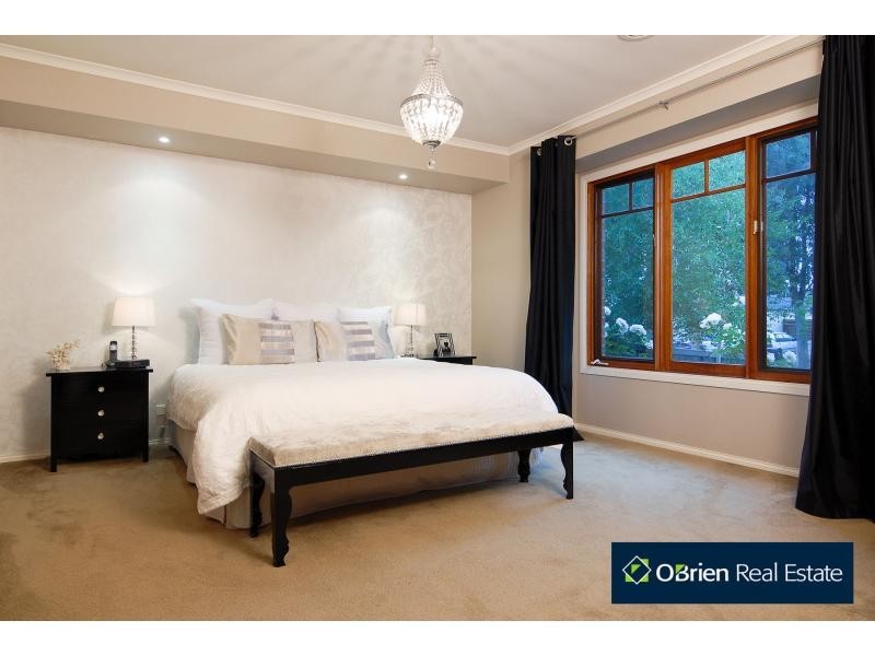 6 Burgundy Way, Narre Warren South VIC 3805