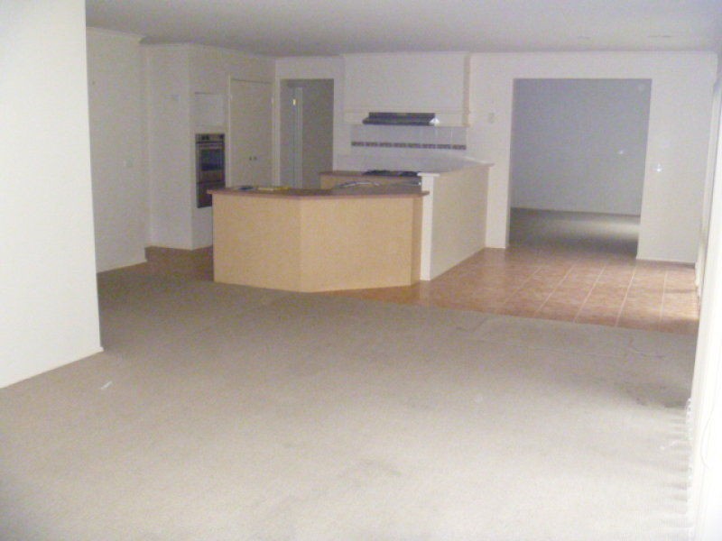 55 Streeton Way, Berwick VIC 3806