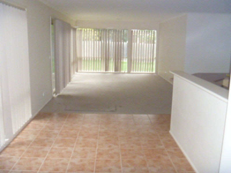 55 Streeton Way, Berwick VIC 3806