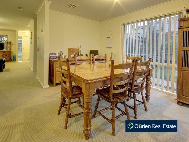 93 Sweeney Drive, Narre Warren VIC 3805