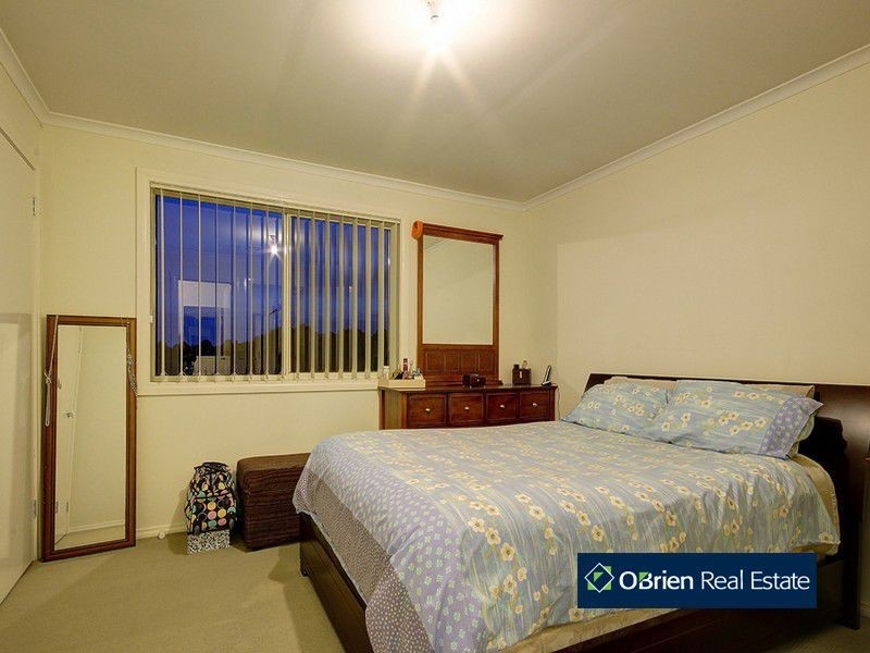 93 Sweeney Drive, Narre Warren VIC 3805