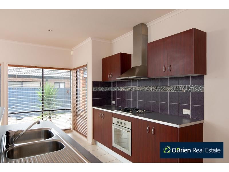 30 Stringy Bark Circuit, Pakenham VIC 3810