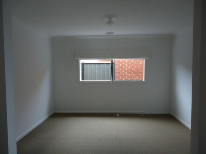 97 Sabel Drive, Cranbourne North VIC 3977