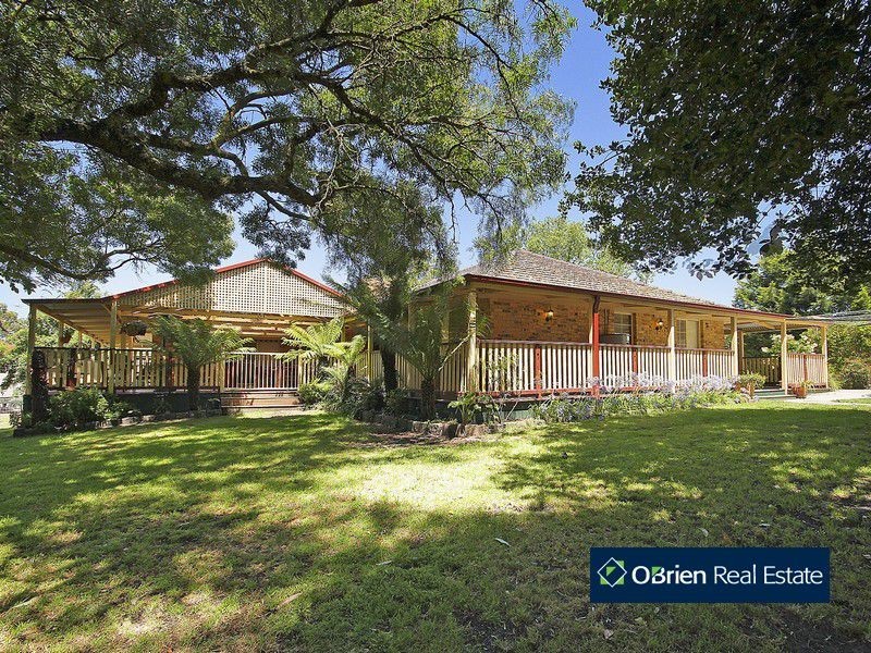 37 Homewood Road, Cranbourne South VIC 3977