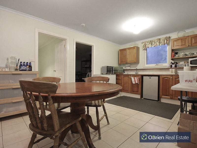 37 Homewood Road, Cranbourne South VIC 3977
