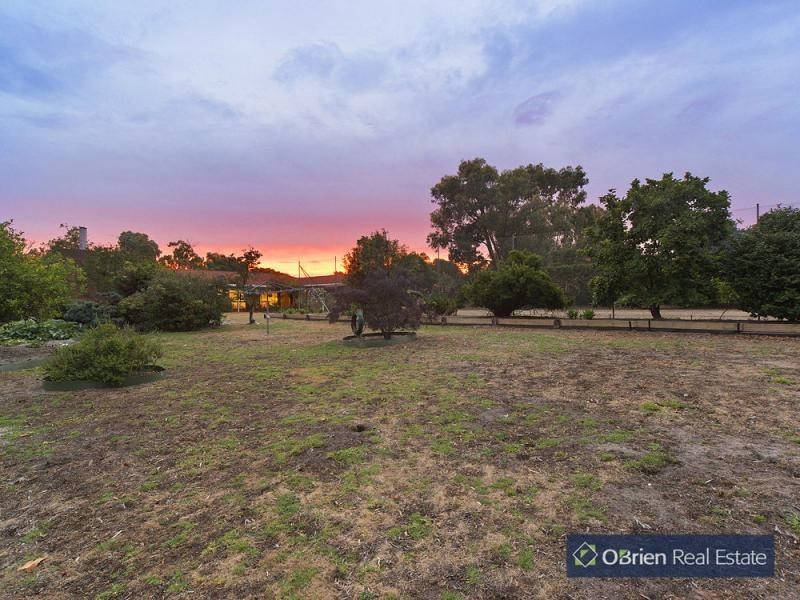 5 Facey Road, Devon Meadows VIC 3977