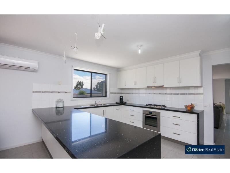 28 Gentle Annie Drive, Blind Bight VIC 3980
