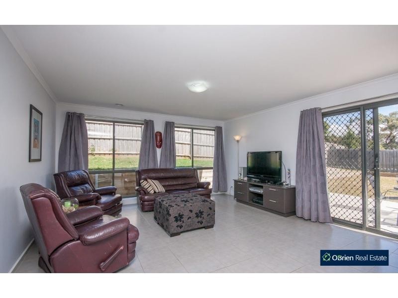 28 Gentle Annie Drive, Blind Bight VIC 3980