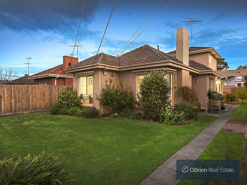 18 Eden Street, Cheltenham VIC 3192
