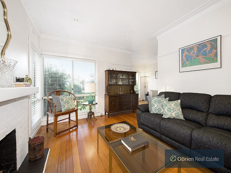 18 Eden Street, Cheltenham VIC 3192