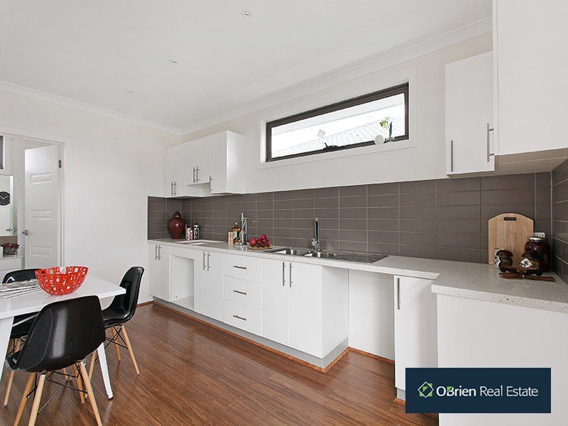 2/172-174 Warrigal Road, Mentone VIC 3194