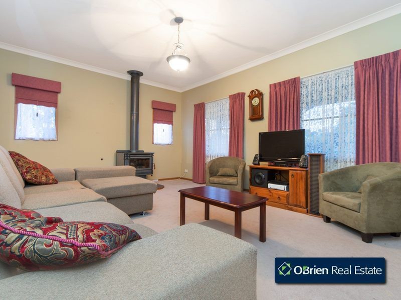 37 Allardice Parade, Berwick VIC 3806