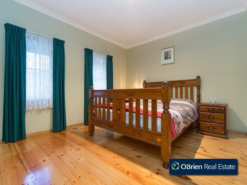 37 Allardice Parade, Berwick VIC 3806