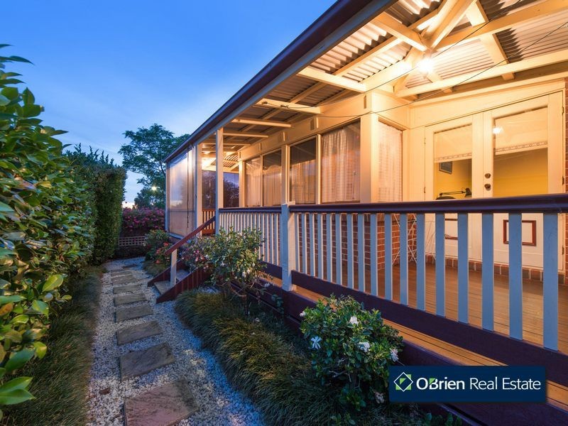 37 Allardice Parade, Berwick VIC 3806