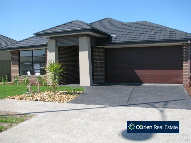 36 Park Orchard Drive, Pakenham VIC 3810