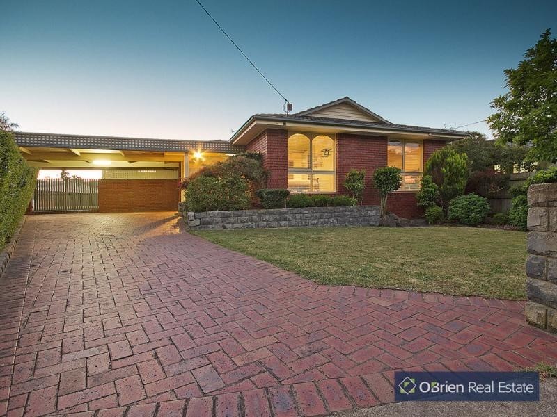 13 Frances Court, Cranbourne VIC 3977