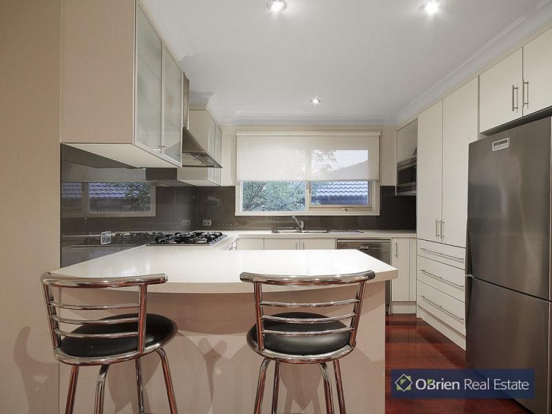 13 Frances Court, Cranbourne VIC 3977