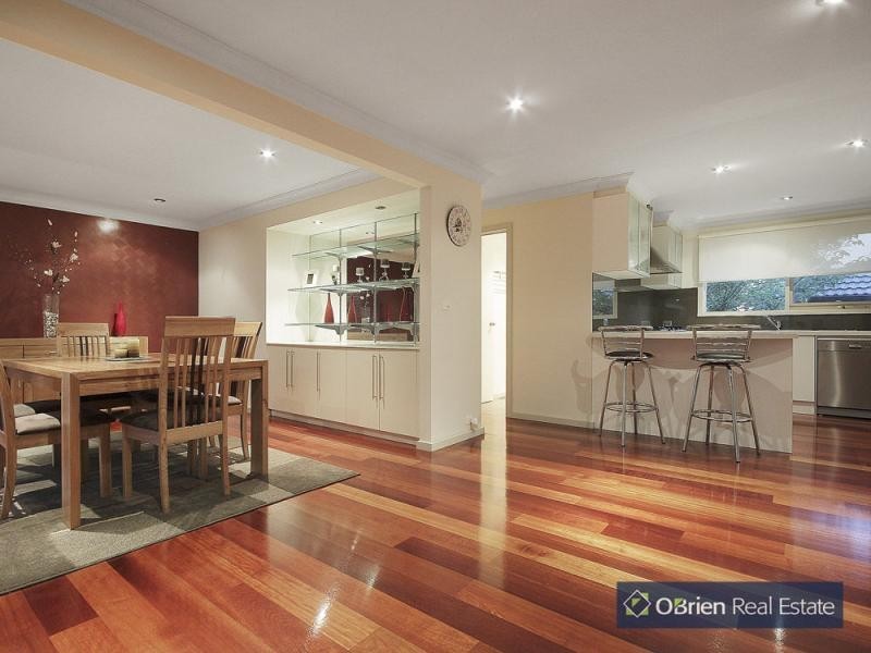 13 Frances Court, Cranbourne VIC 3977