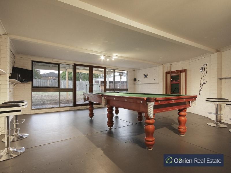 13 Frances Court, Cranbourne VIC 3977