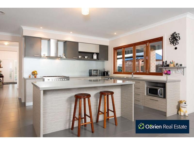 49 The Esplanade, Narre Warren South VIC 3805