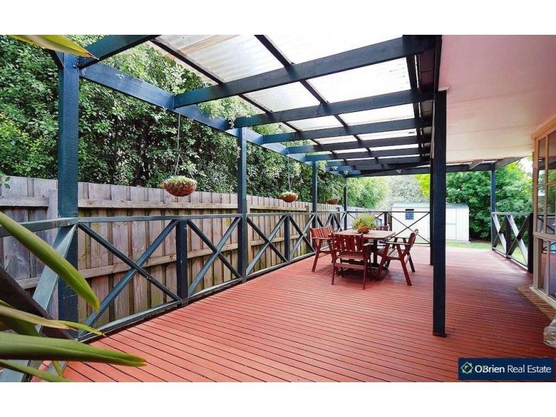 19 Marlesford Crescent, Berwick VIC 3806