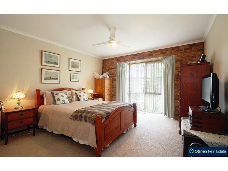 19 Marlesford Crescent, Berwick VIC 3806