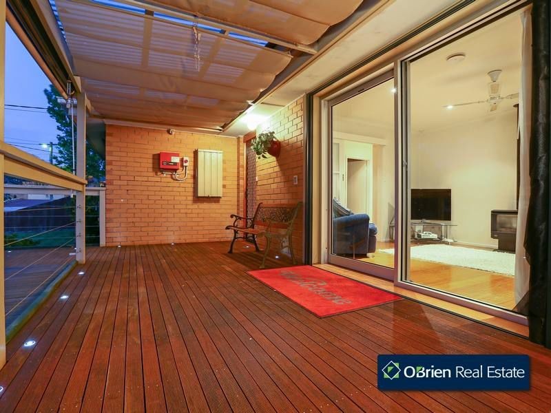 4 Pin Oak Court, Narre Warren VIC 3805