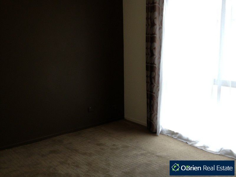 22 Terrence Drive, Cranbourne North VIC 3977