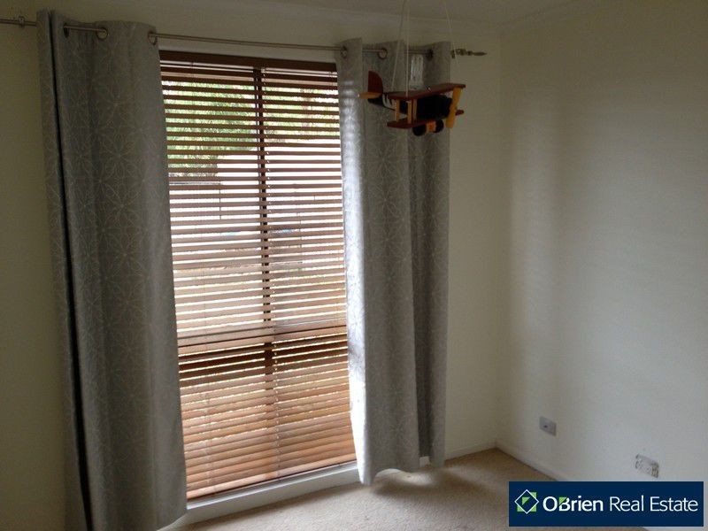 22 Terrence Drive, Cranbourne North VIC 3977