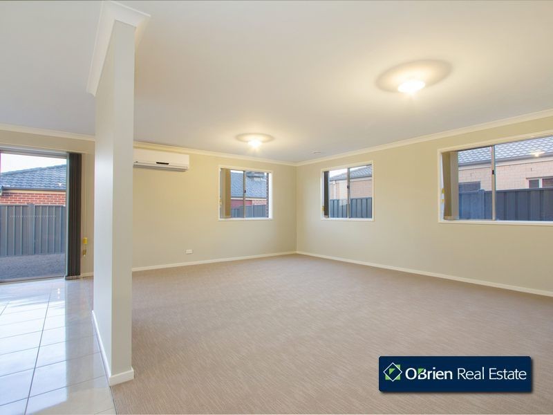 132 Alisma Boulevard, Cranbourne North VIC 3977