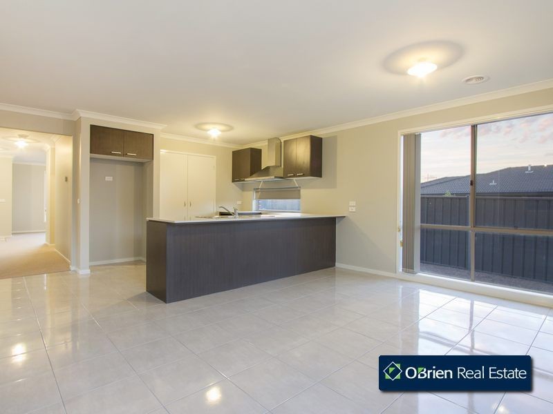 132 Alisma Boulevard, Cranbourne North VIC 3977