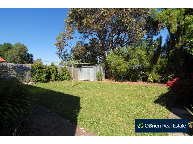 15 Gordonia Crescent, Narre Warren VIC 3805