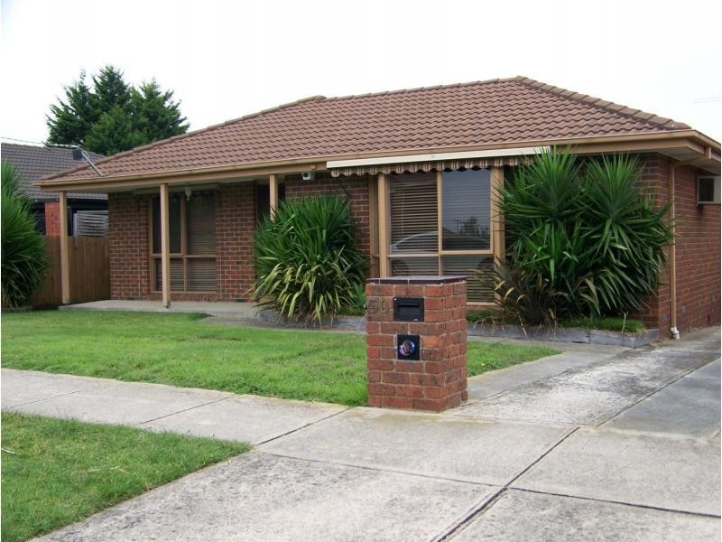 50 Courtenay Avenue, Cranbourne VIC 3977