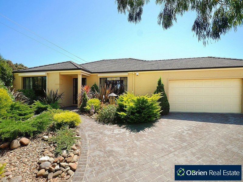 6 Lomandra Court, Narre Warren South VIC 3805