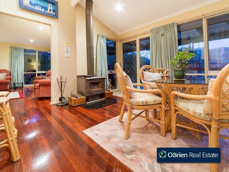 2 Martin Court, Berwick VIC 3806