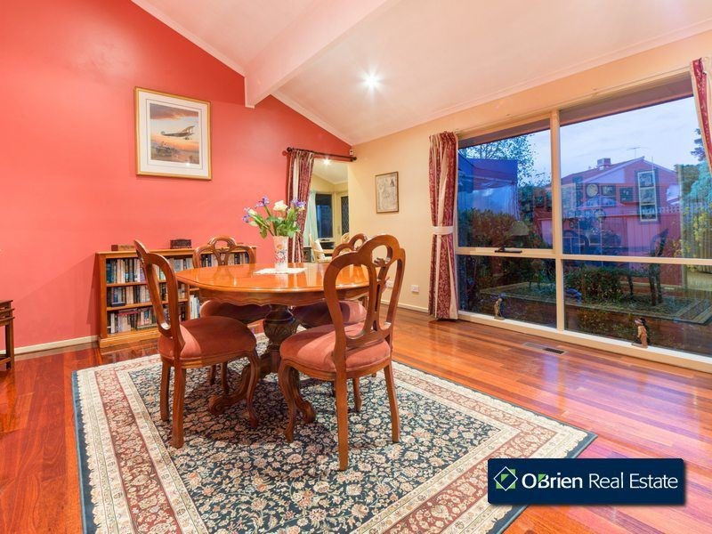 2 Martin Court, Berwick VIC 3806