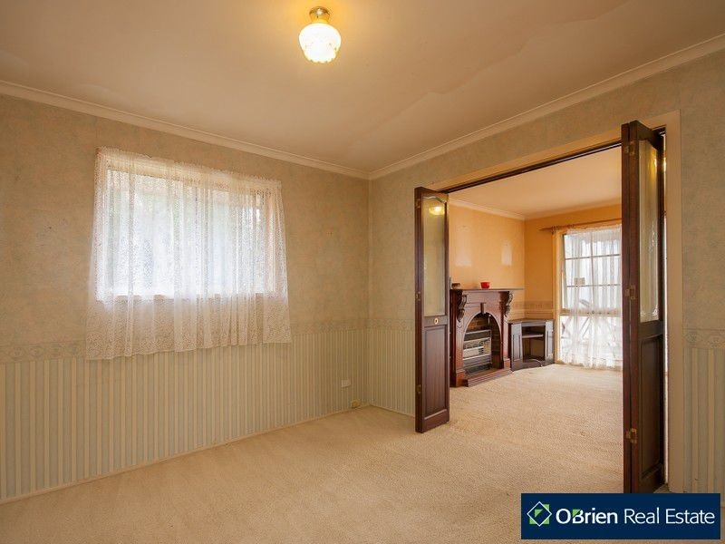 37 Lurline Street, Cranbourne VIC 3977