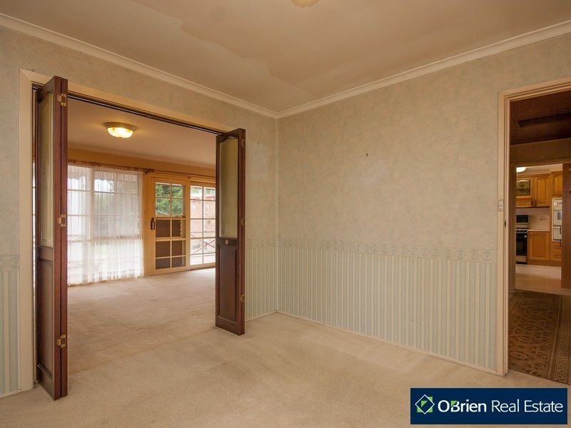 37 Lurline Street, Cranbourne VIC 3977