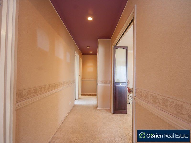 37 Lurline Street, Cranbourne VIC 3977