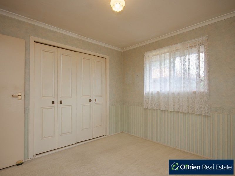 37 Lurline Street, Cranbourne VIC 3977