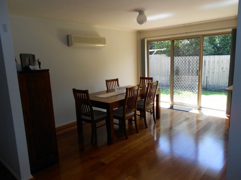 Unit 4/12 Fieldhouse Lane, Berwick VIC 3806