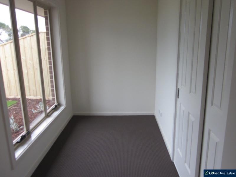 5 Fantail Lane, Pakenham VIC 3810