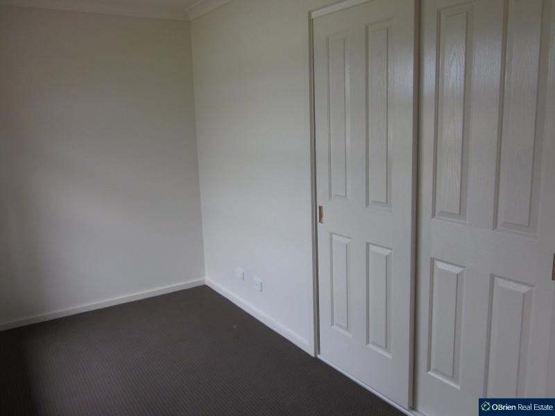 9 Fantail Lane, Pakenham VIC 3810