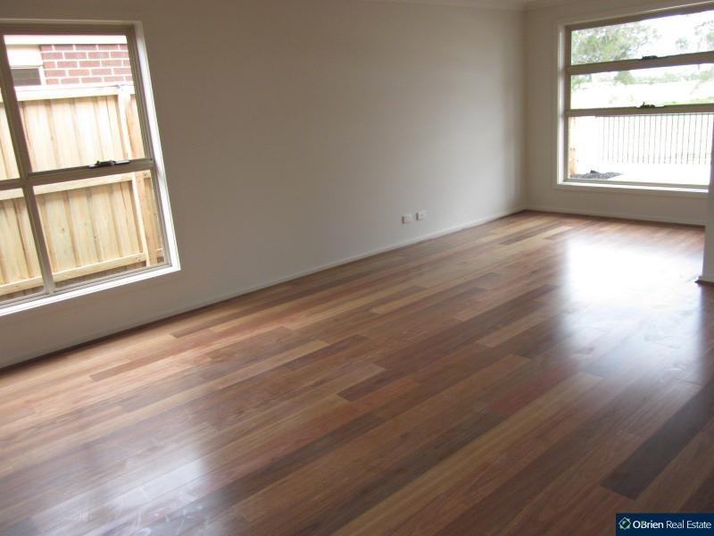 9 Fantail Lane, Pakenham VIC 3810