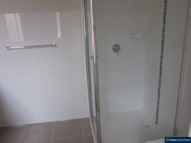 9 Fantail Lane, Pakenham VIC 3810