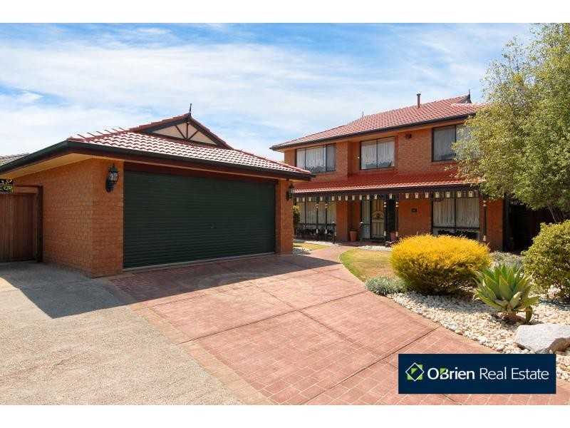 16 Crystal Brook Court, Narre Warren South VIC 3805