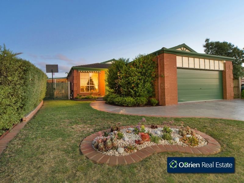 11 James Bathe Way, Narre Warren South VIC 3805