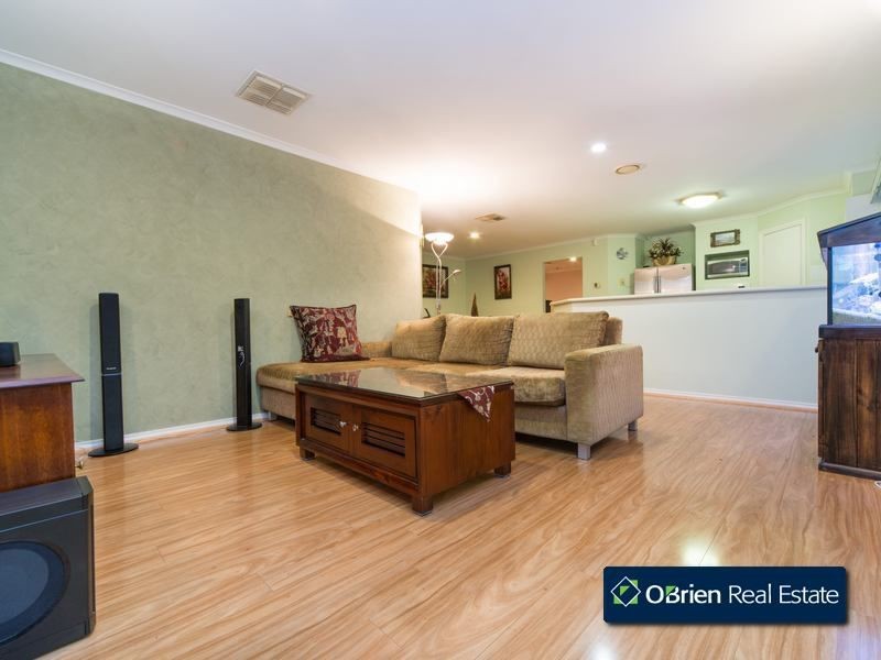11 James Bathe Way, Narre Warren South VIC 3805