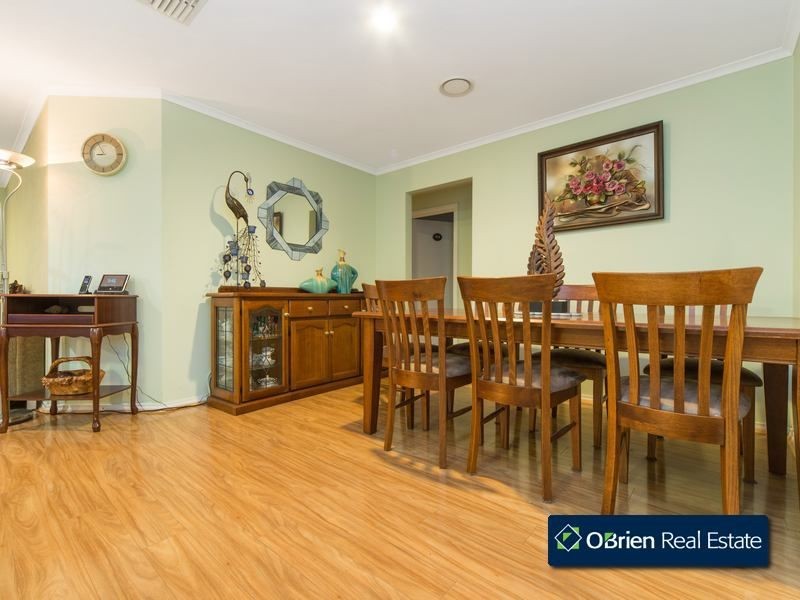 11 James Bathe Way, Narre Warren South VIC 3805