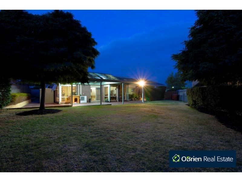 9 Pineview Court, Narre Warren South VIC 3805
